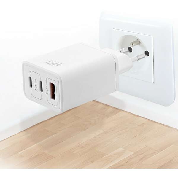 TNB CHGAN65W ZIDNI PUNJAC 65W, USB-C X 2 + USB-A QC 3.0