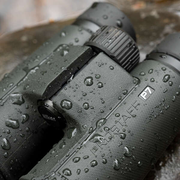 NIKON PROSTAFF P7 10x42  BAA923SA