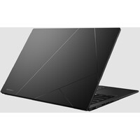 Asus Zenbook 14 OLED UM3406HA-QD092 14 incha WUXGA, AMD Ryzen 7 8840HS, 16GB, SSD 1TB