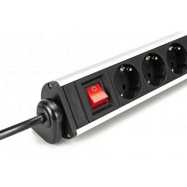 DIGITUS Produzni kabl sa 6 uticnice +3 USB